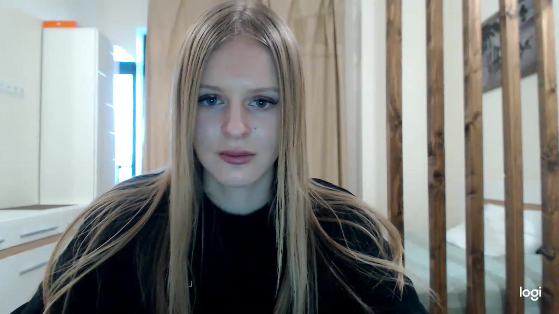 Gallery image thumbnail from MonicaBlondie's myfreecams stream on, 03/05/2023, 15:44 image 6 of 20