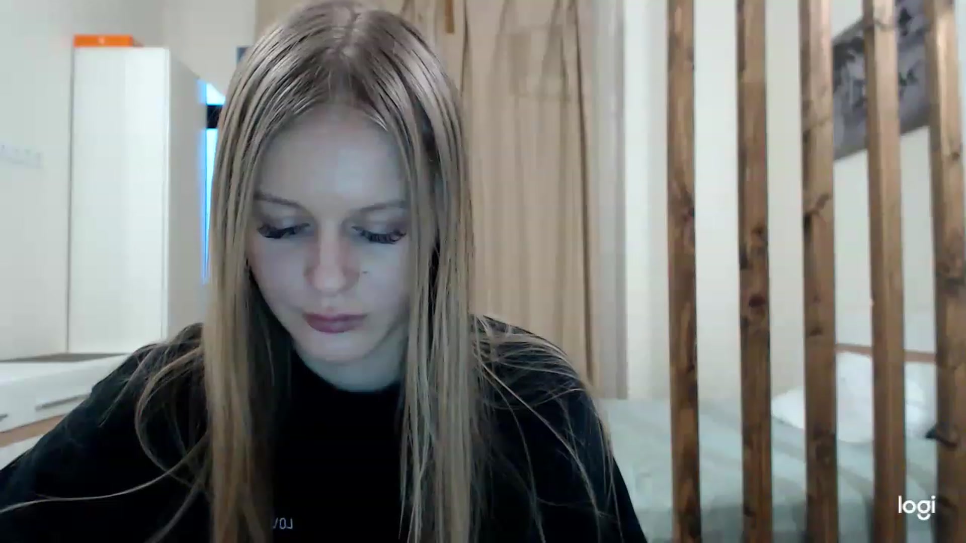 Gallery image thumbnail from MonicaBlondie's myfreecams stream on, 03/05/2023, 16:10 image 7 of 20