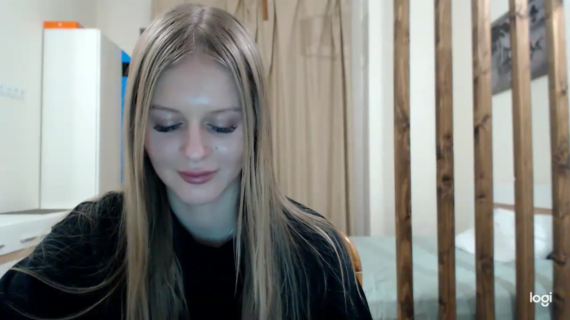Gallery image thumbnail from MonicaBlondie's myfreecams stream on, 03/05/2023, 16:10 image 19 of 20