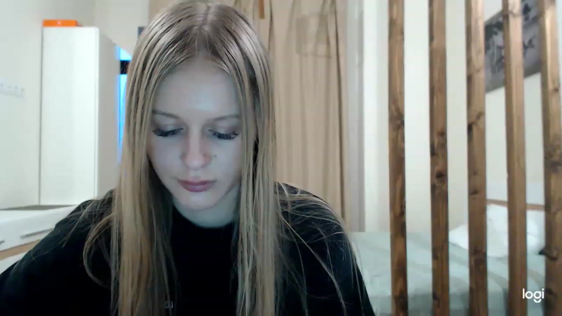 Gallery image thumbnail from MonicaBlondie's myfreecams stream on, 03/05/2023, 16:10 image 9 of 20