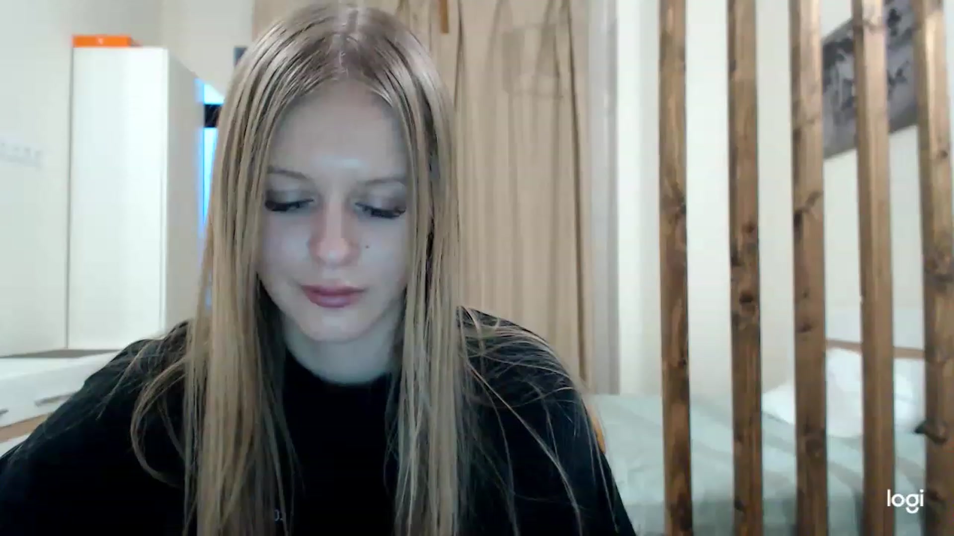Gallery image thumbnail from MonicaBlondie's myfreecams stream on, 03/05/2023, 16:10 image 8 of 20
