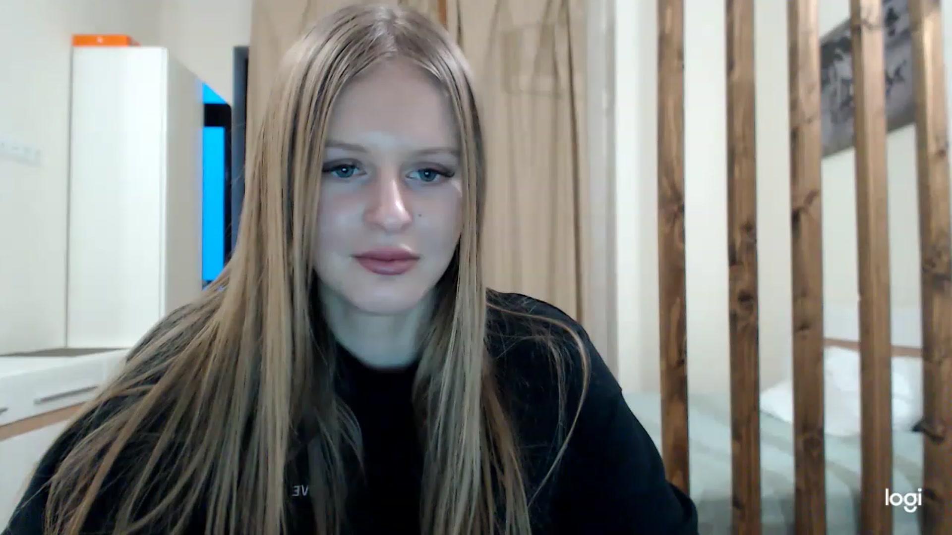 Gallery image thumbnail from MonicaBlondie's myfreecams stream on, 03/05/2023, 16:10 image 14 of 20