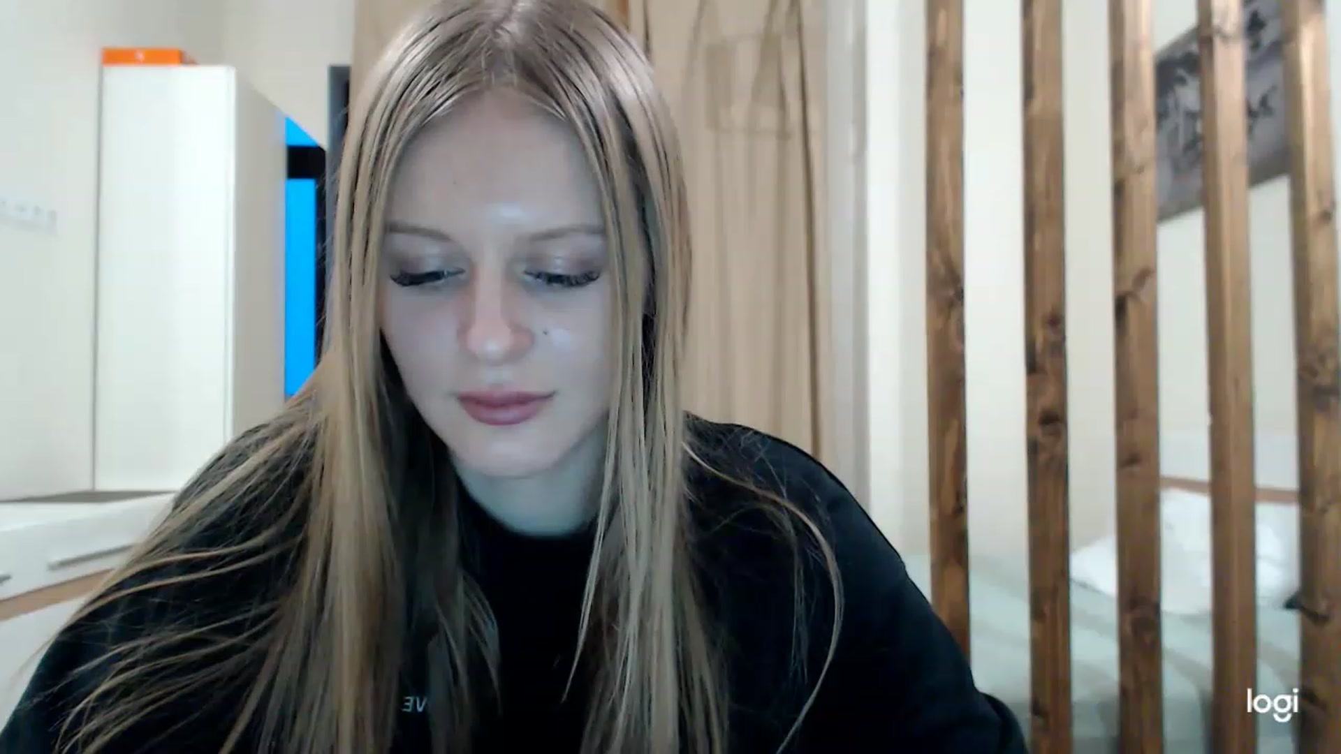 Gallery image thumbnail from MonicaBlondie's myfreecams stream on, 03/05/2023, 16:10 image 15 of 20
