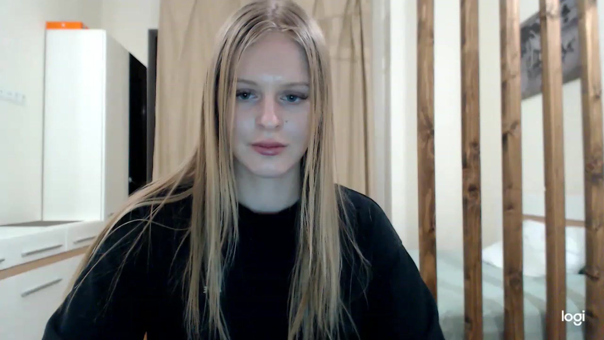Gallery image thumbnail from MonicaBlondie's myfreecams stream on, 03/05/2023, 18:03 image 8 of 20