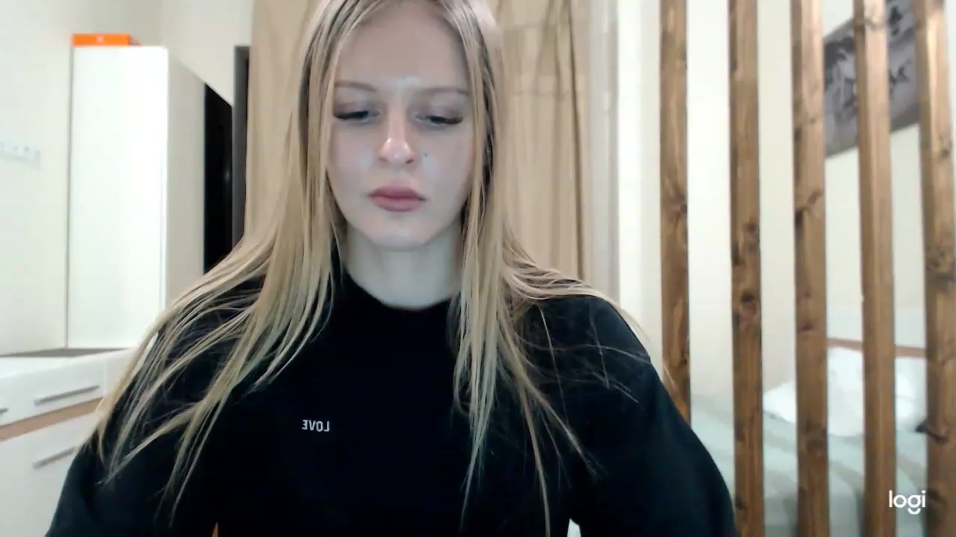Gallery image thumbnail from MonicaBlondie's myfreecams stream on, 03/05/2023, 18:03 image 20 of 20