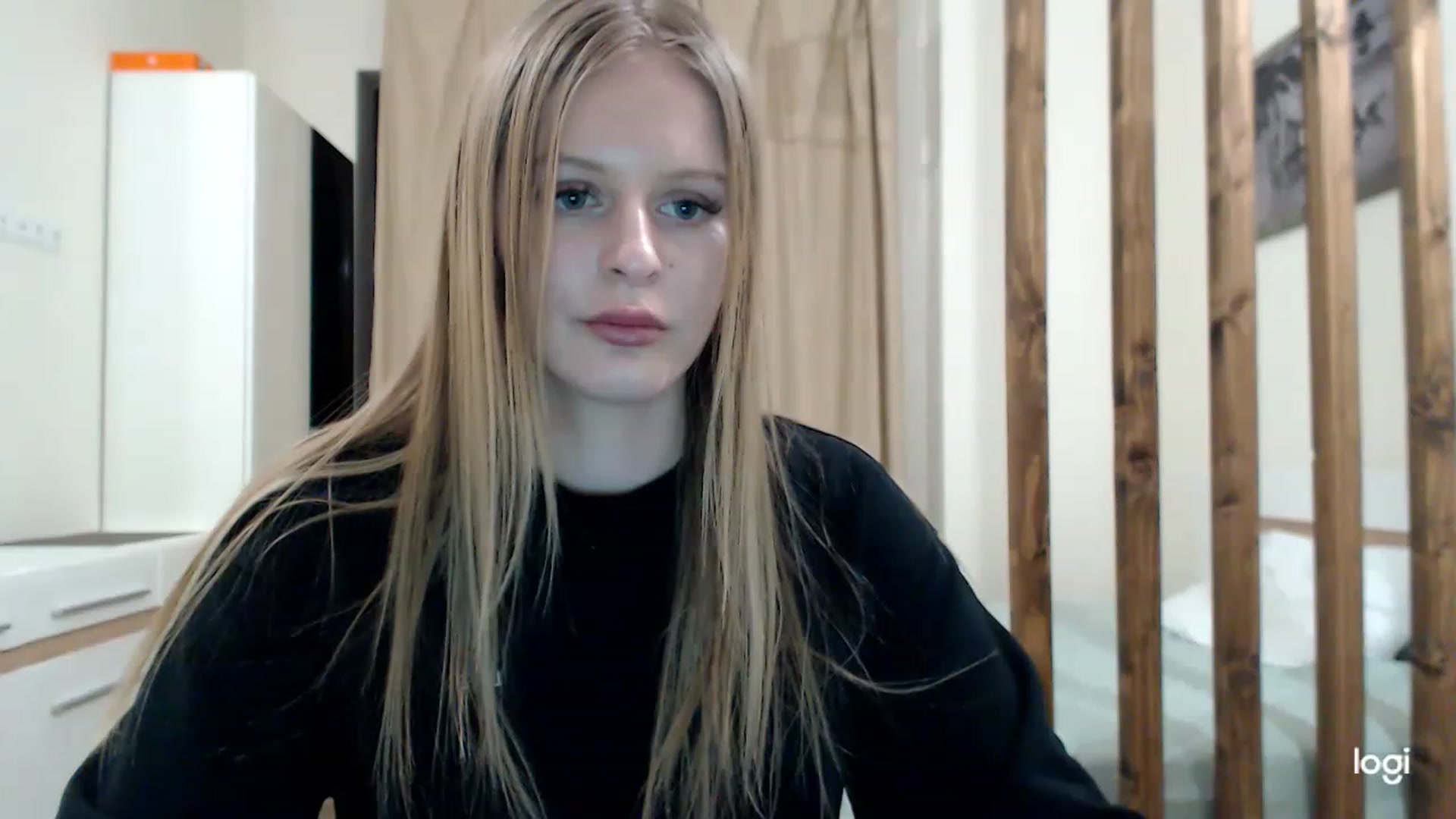 Gallery image thumbnail from MonicaBlondie's myfreecams stream on, 03/05/2023, 18:03 image 6 of 20