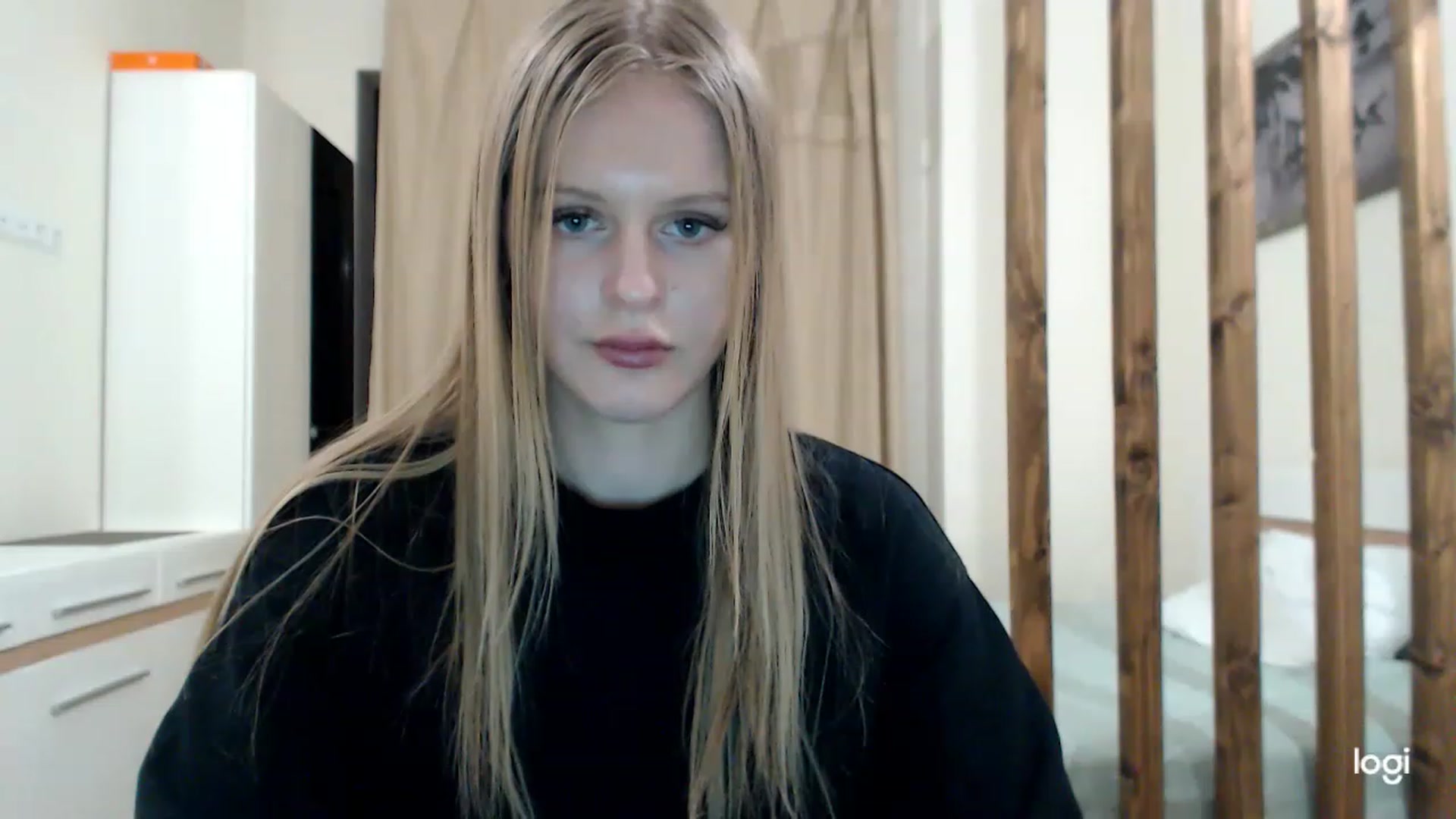 Gallery image thumbnail from MonicaBlondie's myfreecams stream on, 03/05/2023, 18:03 image 9 of 20
