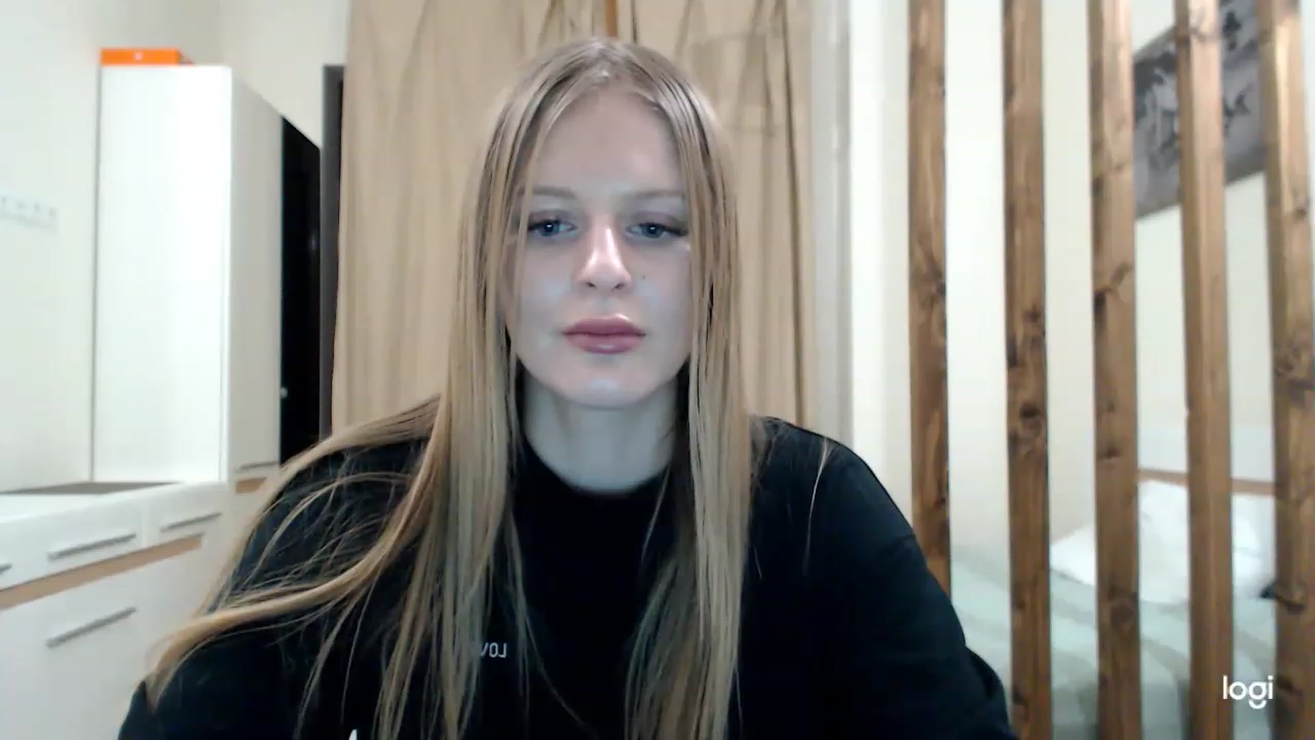 Gallery image thumbnail from MonicaBlondie's myfreecams stream on, 03/05/2023, 18:56 image 12 of 20