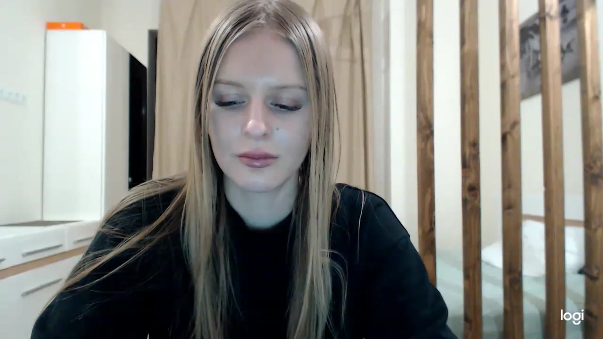 Gallery image thumbnail from MonicaBlondie's myfreecams stream on, 03/05/2023, 18:56 image 14 of 20