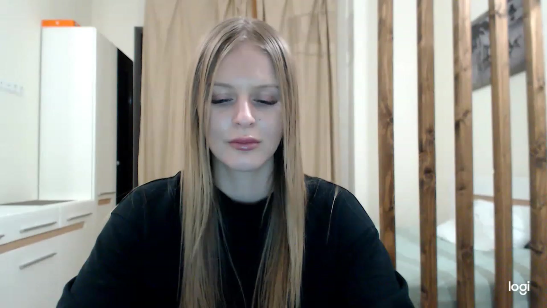 Gallery image thumbnail from MonicaBlondie's myfreecams stream on, 03/05/2023, 18:56 image 8 of 20