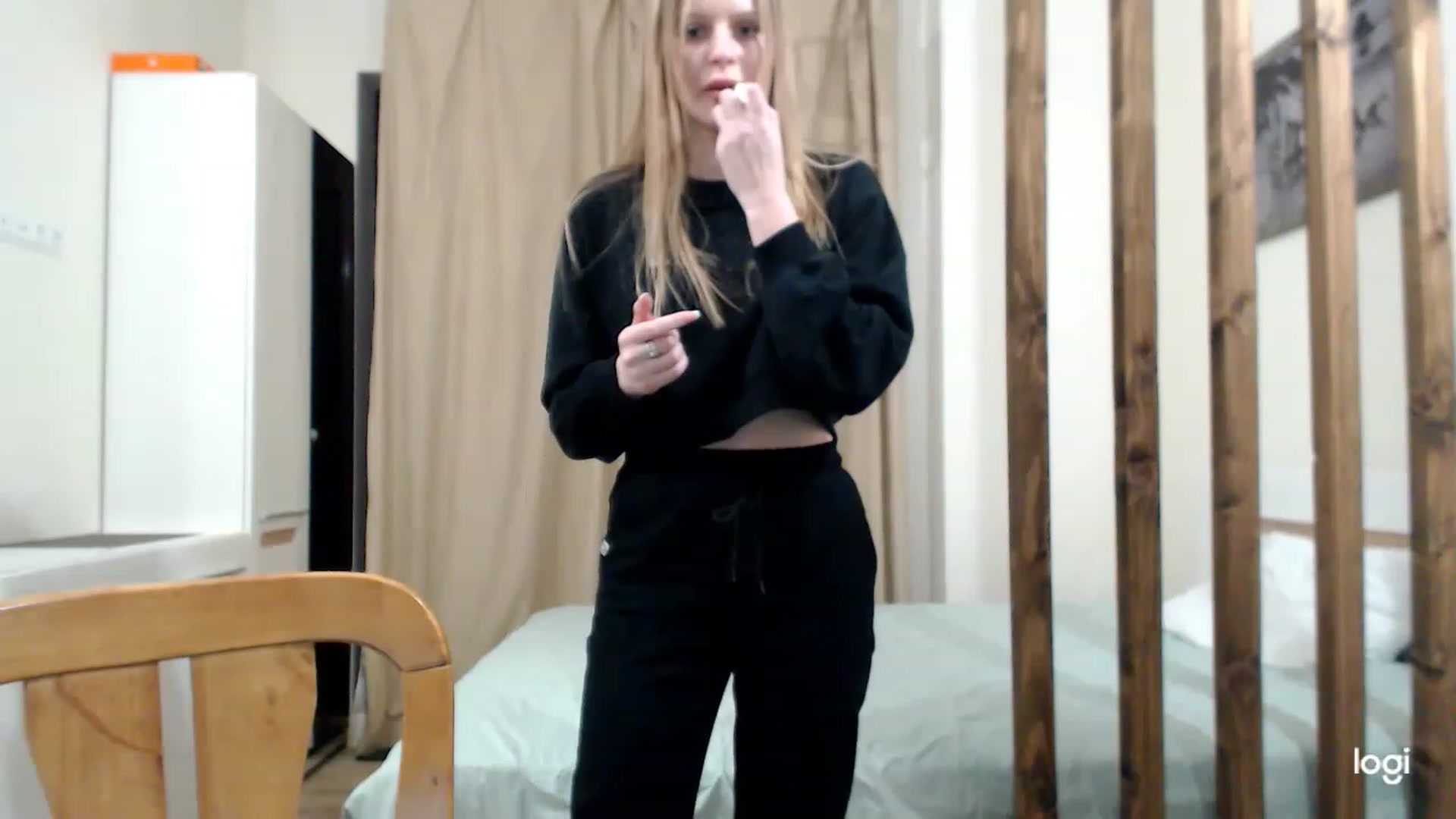 Gallery image thumbnail from MonicaBlondie's myfreecams stream on, 03/05/2023, 18:56 image 3 of 20