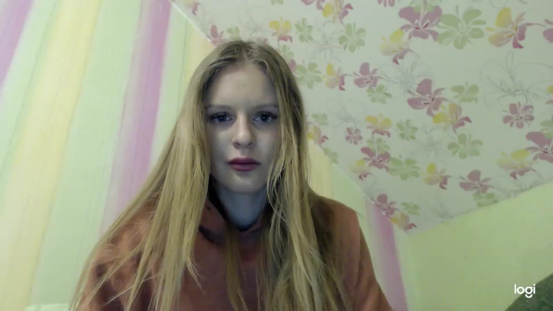 Gallery image thumbnail from MonicaBlondie's myfreecams stream on, 03/07/2023, 21:47 image 4 of 20