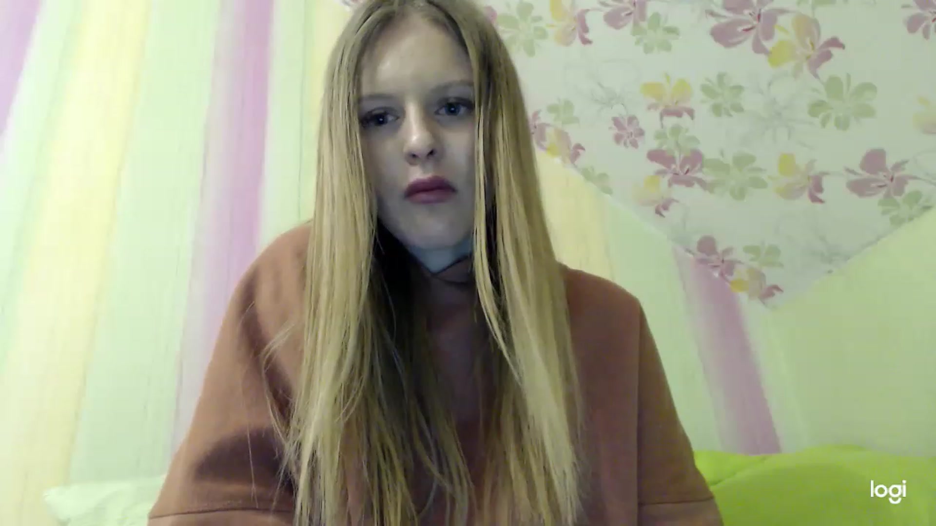 Gallery image thumbnail from MonicaBlondie's myfreecams stream on, 03/07/2023, 23:00 image 6 of 20
