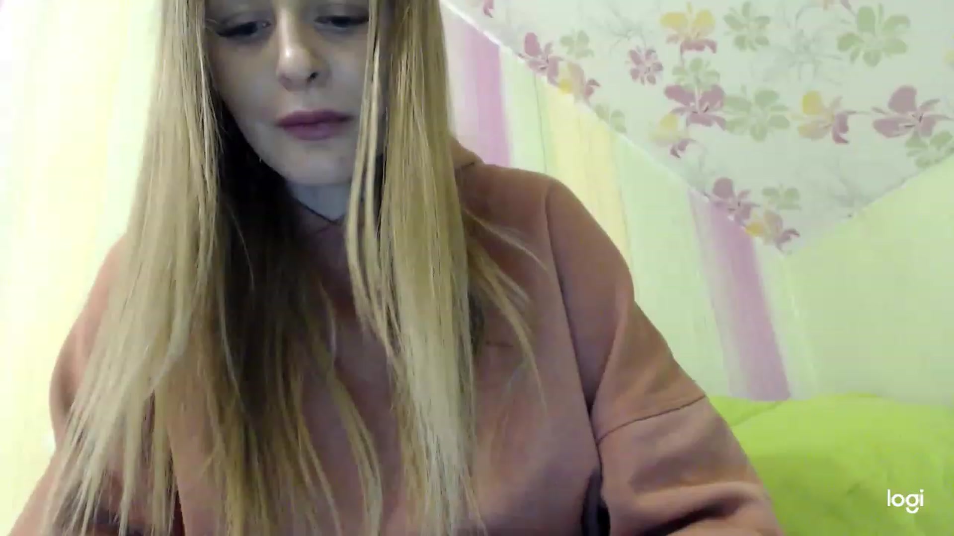 Gallery image thumbnail from MonicaBlondie's myfreecams stream on, 03/07/2023, 23:00 image 8 of 20