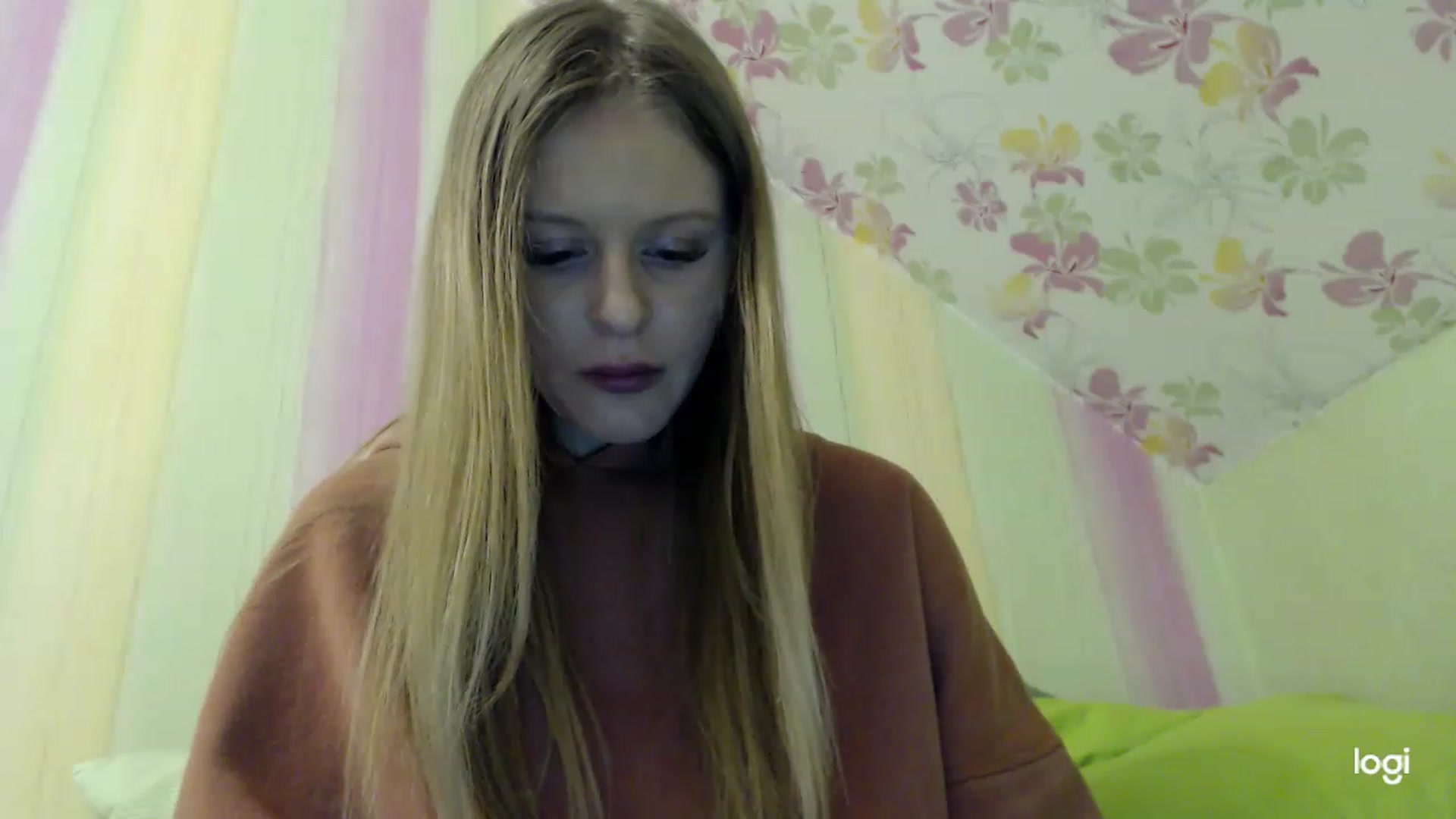 Gallery image thumbnail from MonicaBlondie's myfreecams stream on, 03/07/2023, 23:00 image 2 of 20