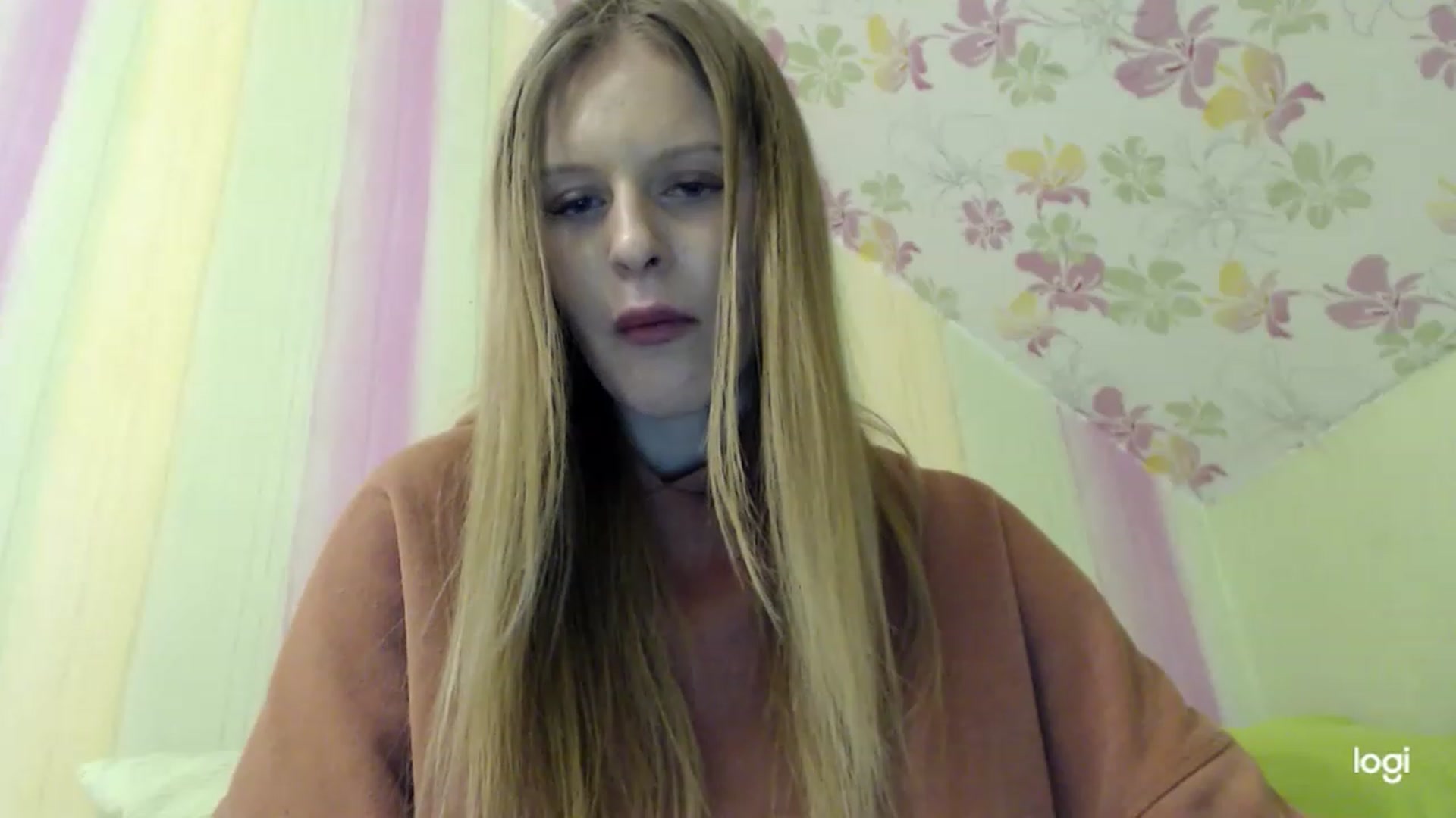 Gallery image thumbnail from MonicaBlondie's myfreecams stream on, 03/07/2023, 23:00 image 11 of 20