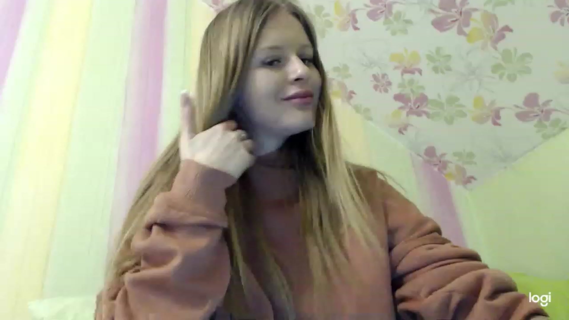 Gallery image thumbnail from MonicaBlondie's myfreecams stream on, 03/07/2023, 23:00 image 3 of 20
