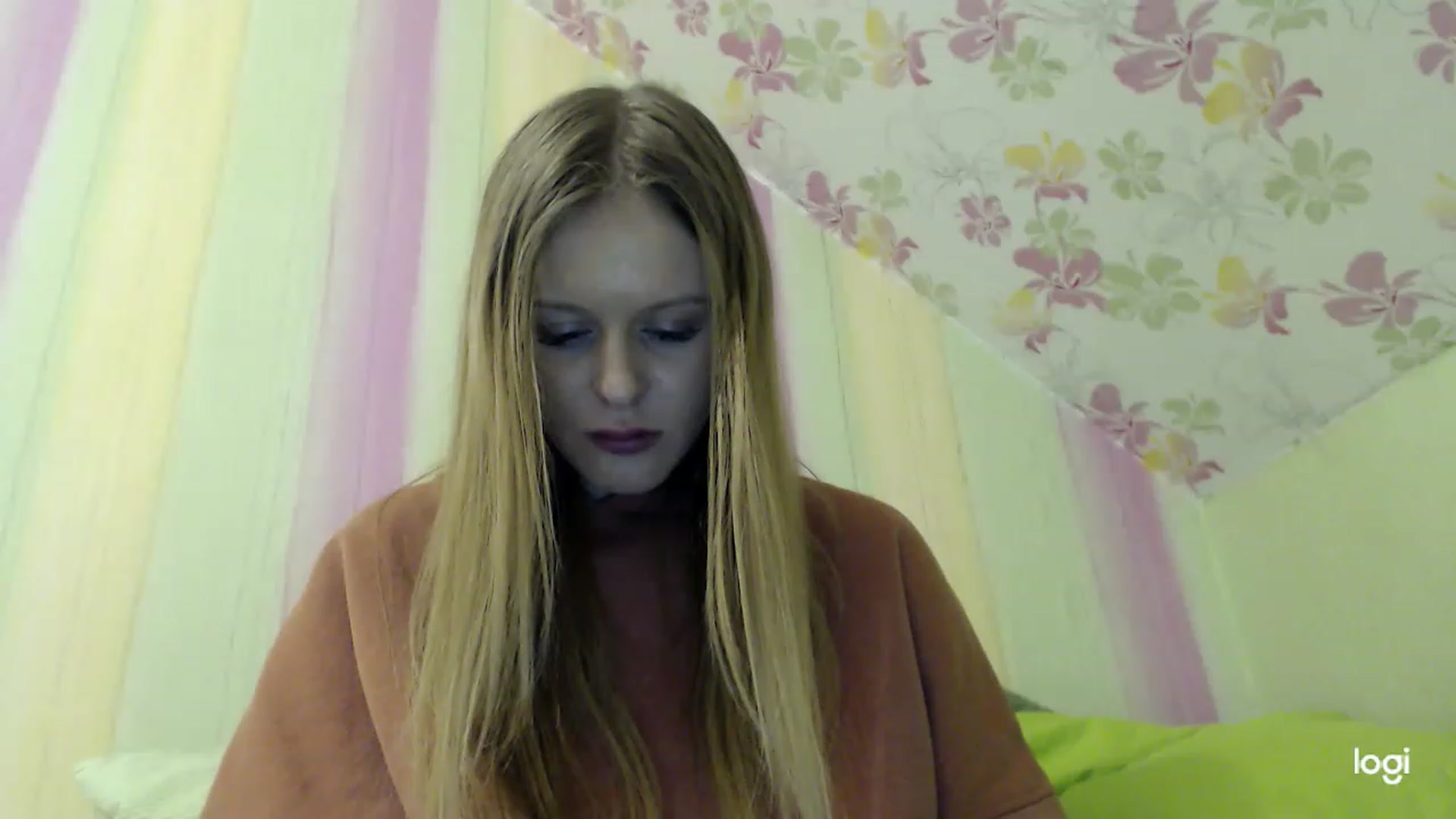 Gallery image thumbnail from MonicaBlondie's myfreecams stream on, 03/07/2023, 23:00 image 18 of 20