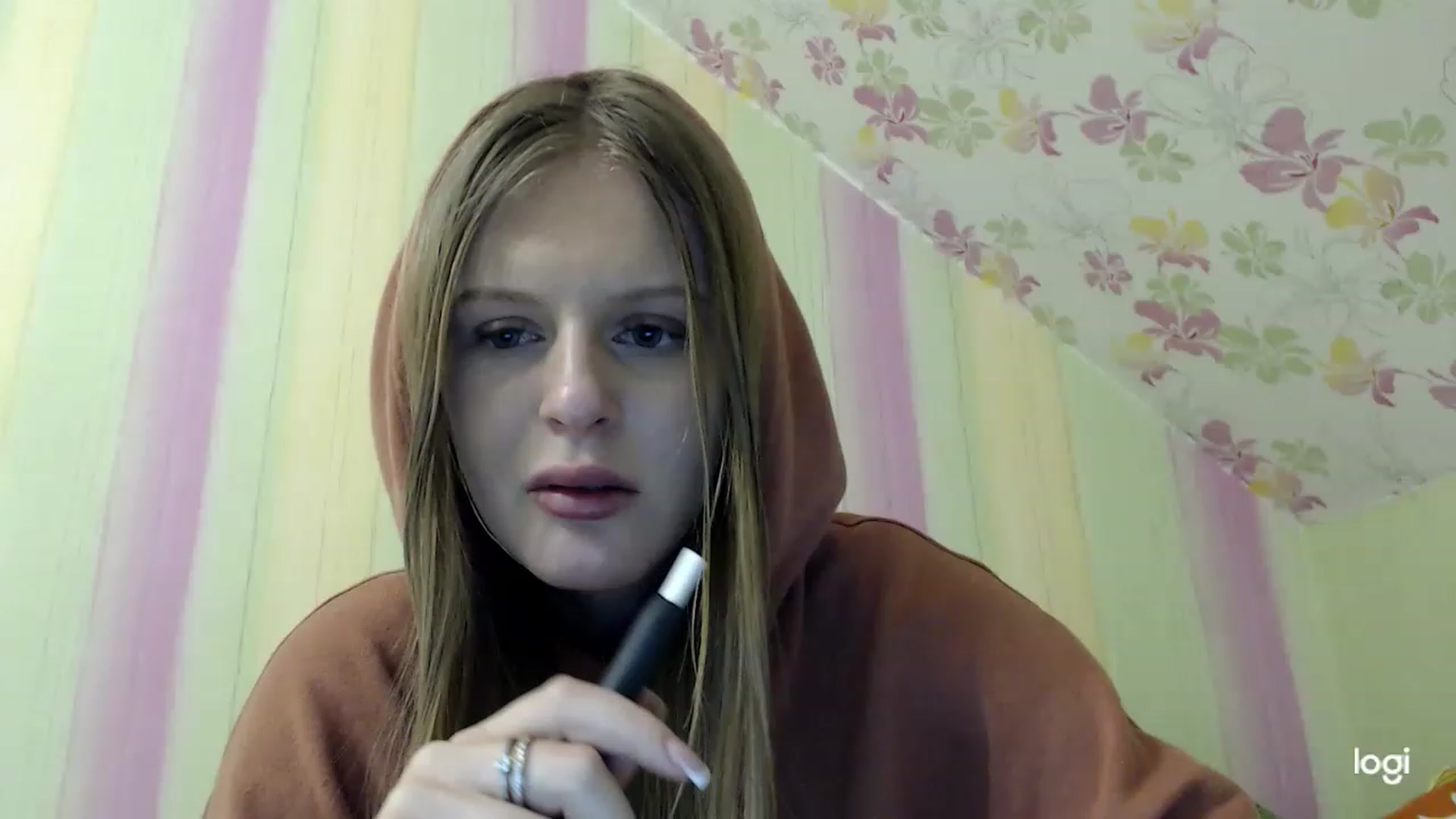 Gallery image thumbnail from MonicaBlondie's myfreecams stream on, 03/14/2023, 22:21 image 2 of 20