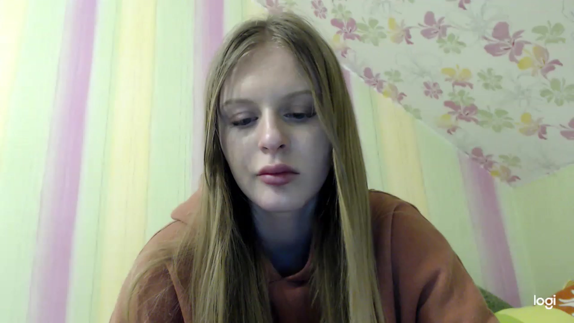 Gallery image thumbnail from MonicaBlondie's myfreecams stream on, 03/14/2023, 22:21 image 12 of 20