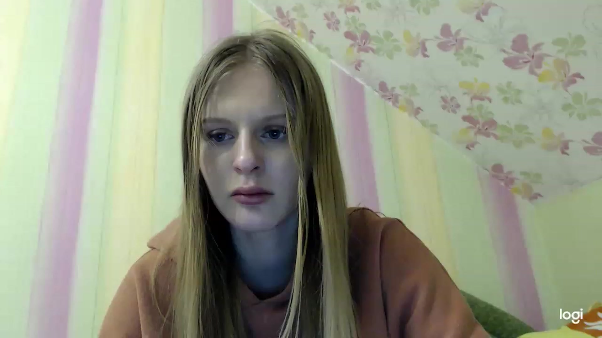 Gallery image thumbnail from MonicaBlondie's myfreecams stream on, 03/14/2023, 22:21 image 15 of 20