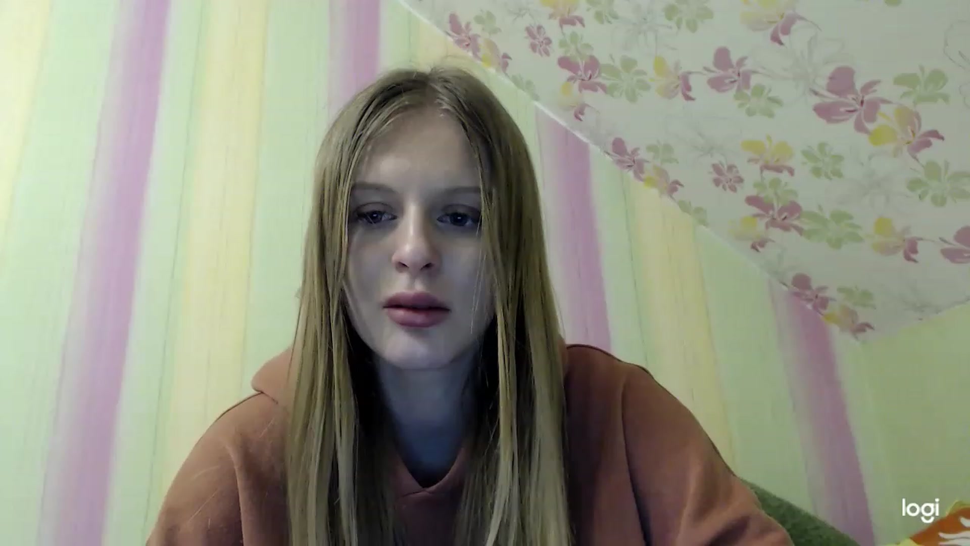 Gallery image thumbnail from MonicaBlondie's myfreecams stream on, 03/14/2023, 22:21 image 5 of 20