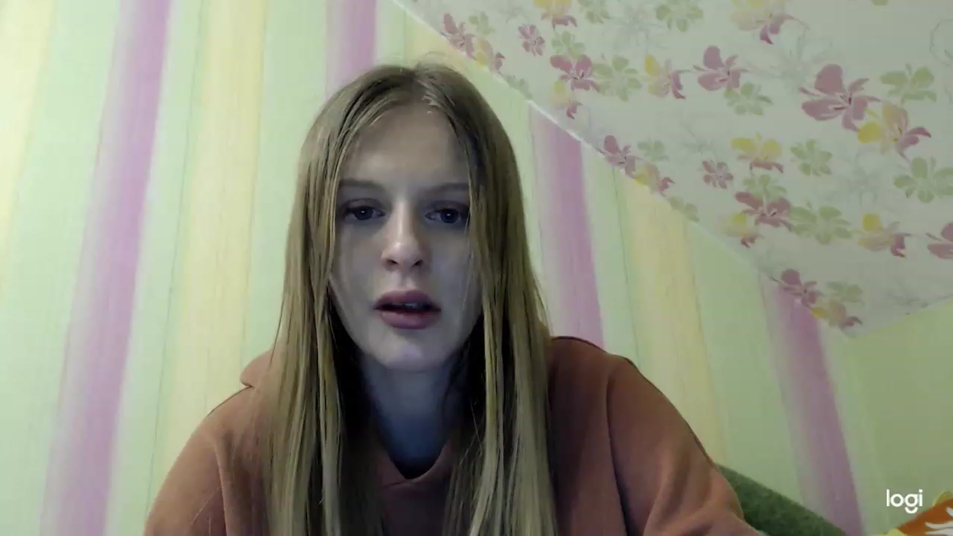 Gallery image thumbnail from MonicaBlondie's myfreecams stream on, 03/14/2023, 22:21 image 6 of 20