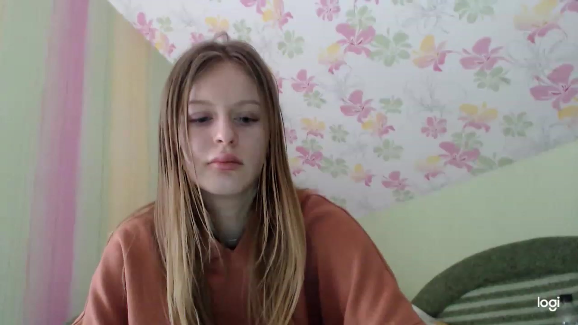 Gallery image thumbnail from MonicaBlondie's myfreecams stream on, 03/16/2023, 08:11 image 7 of 20