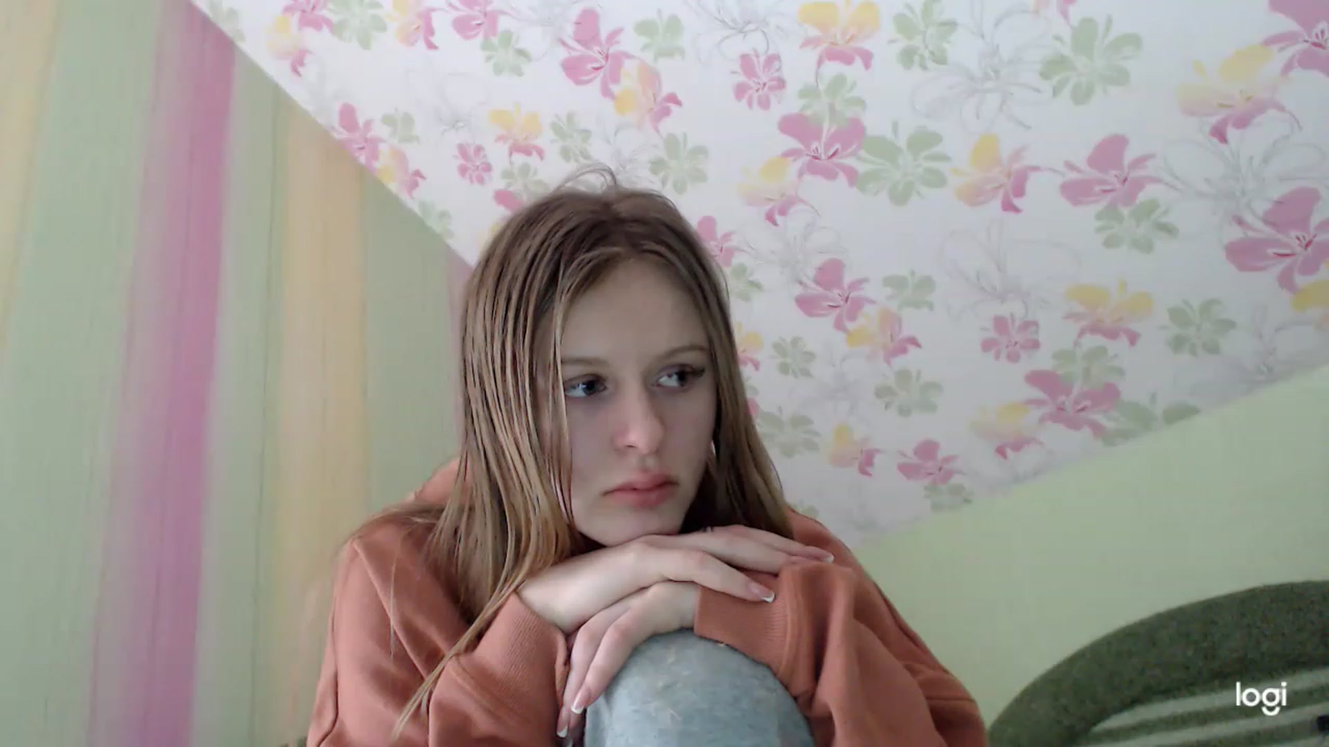 Gallery image thumbnail from MonicaBlondie's myfreecams stream on, 03/16/2023, 08:11 image 11 of 20
