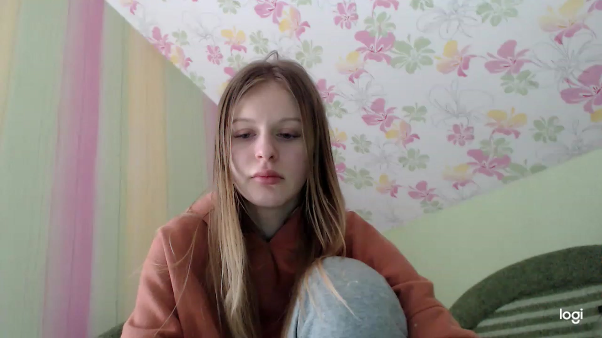 Gallery image thumbnail from MonicaBlondie's myfreecams stream on, 03/16/2023, 08:11 image 18 of 20