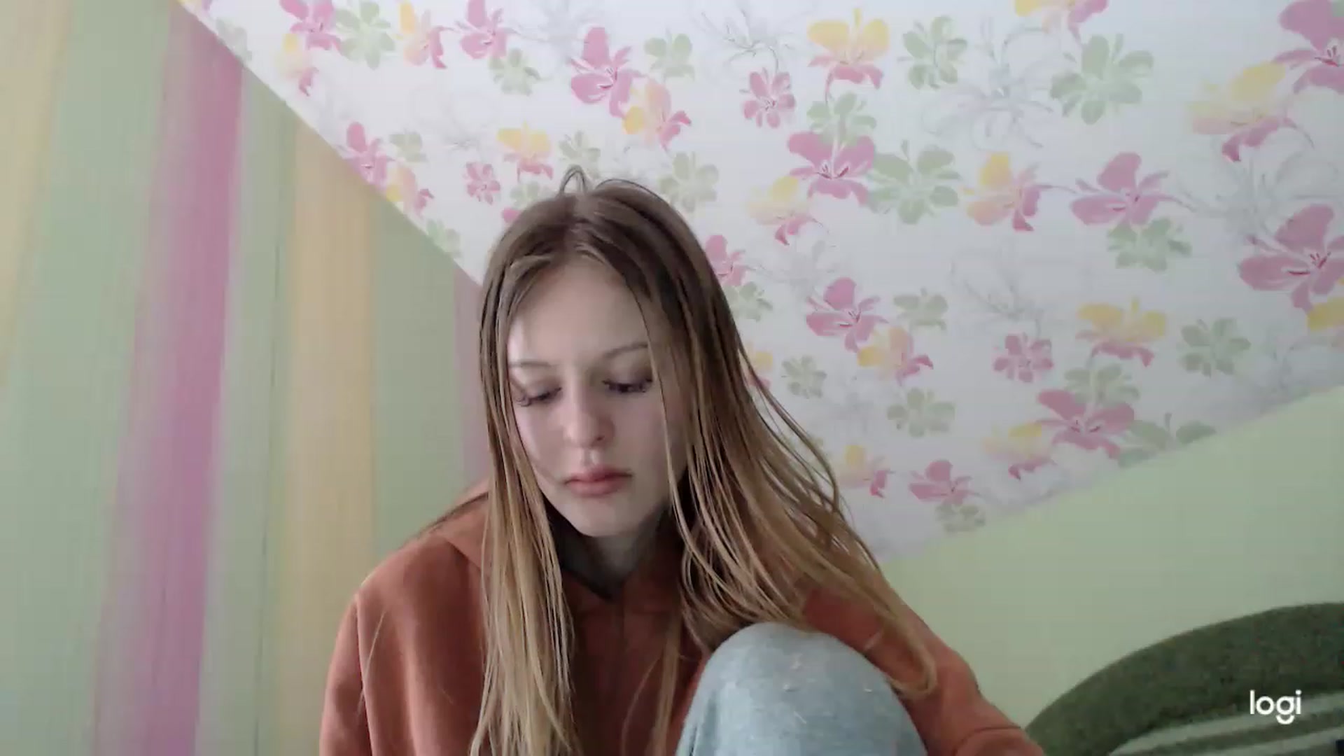 Gallery image thumbnail from MonicaBlondie's myfreecams stream on, 03/16/2023, 08:11 image 10 of 20