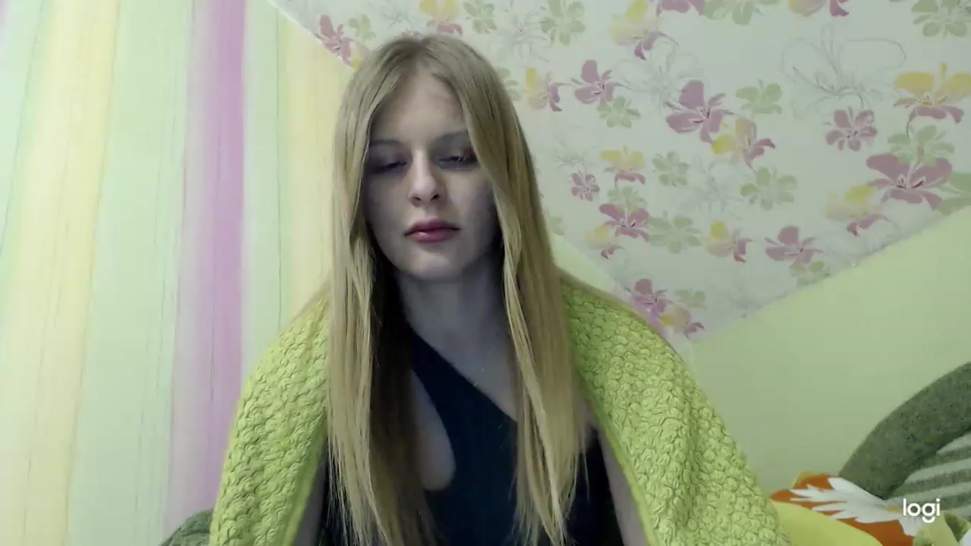 Gallery image thumbnail from MonicaBlondie's myfreecams stream on, 03/17/2023, 17:04 image 11 of 20