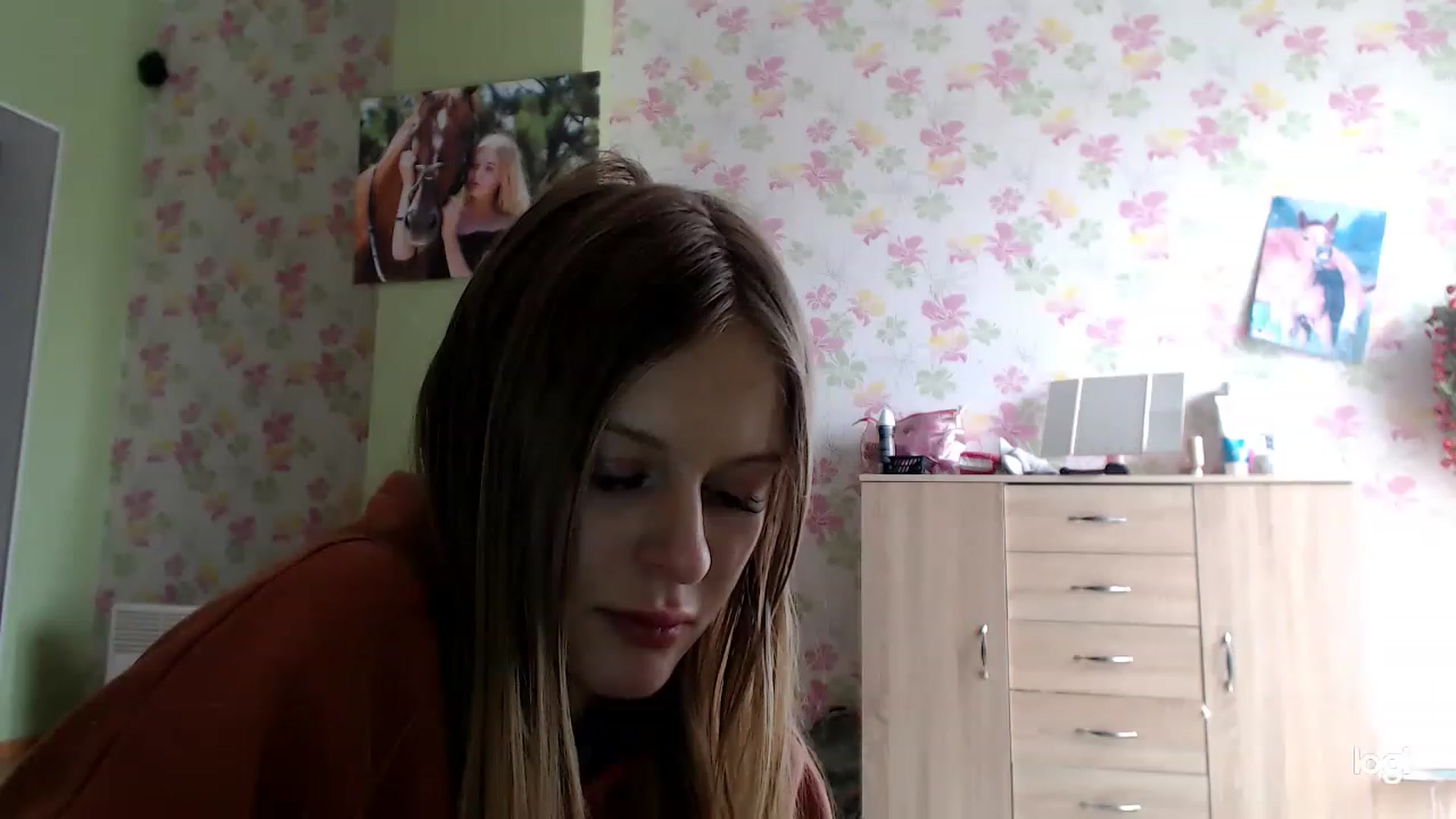 Gallery image thumbnail from MonicaBlondie's myfreecams stream on, 03/19/2023, 11:55 image 16 of 20