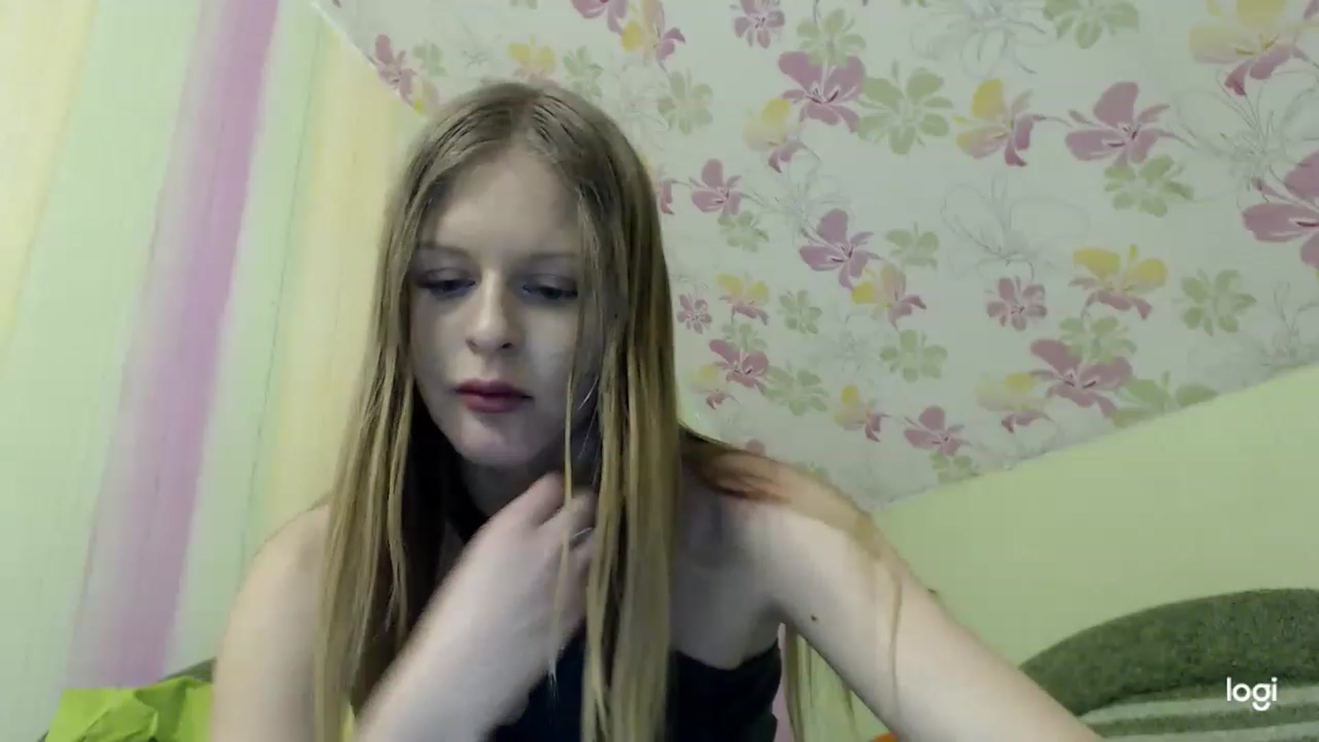 Gallery image thumbnail from MonicaBlondie's myfreecams stream on, 03/19/2023, 21:01 image 8 of 20