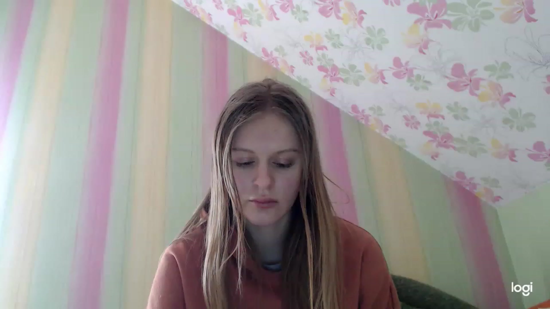 Gallery image thumbnail from MonicaBlondie's myfreecams stream on, 03/20/2023, 15:42 image 9 of 20