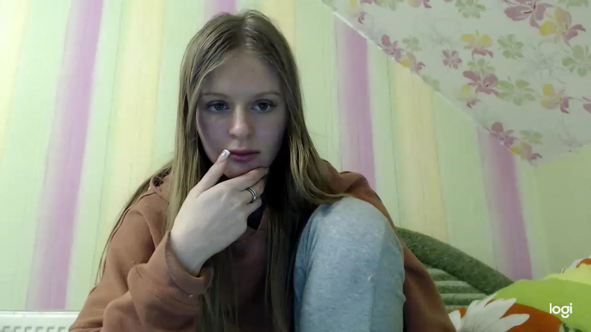 Gallery image thumbnail from MonicaBlondie's myfreecams stream on, 03/20/2023, 21:25 image 12 of 20