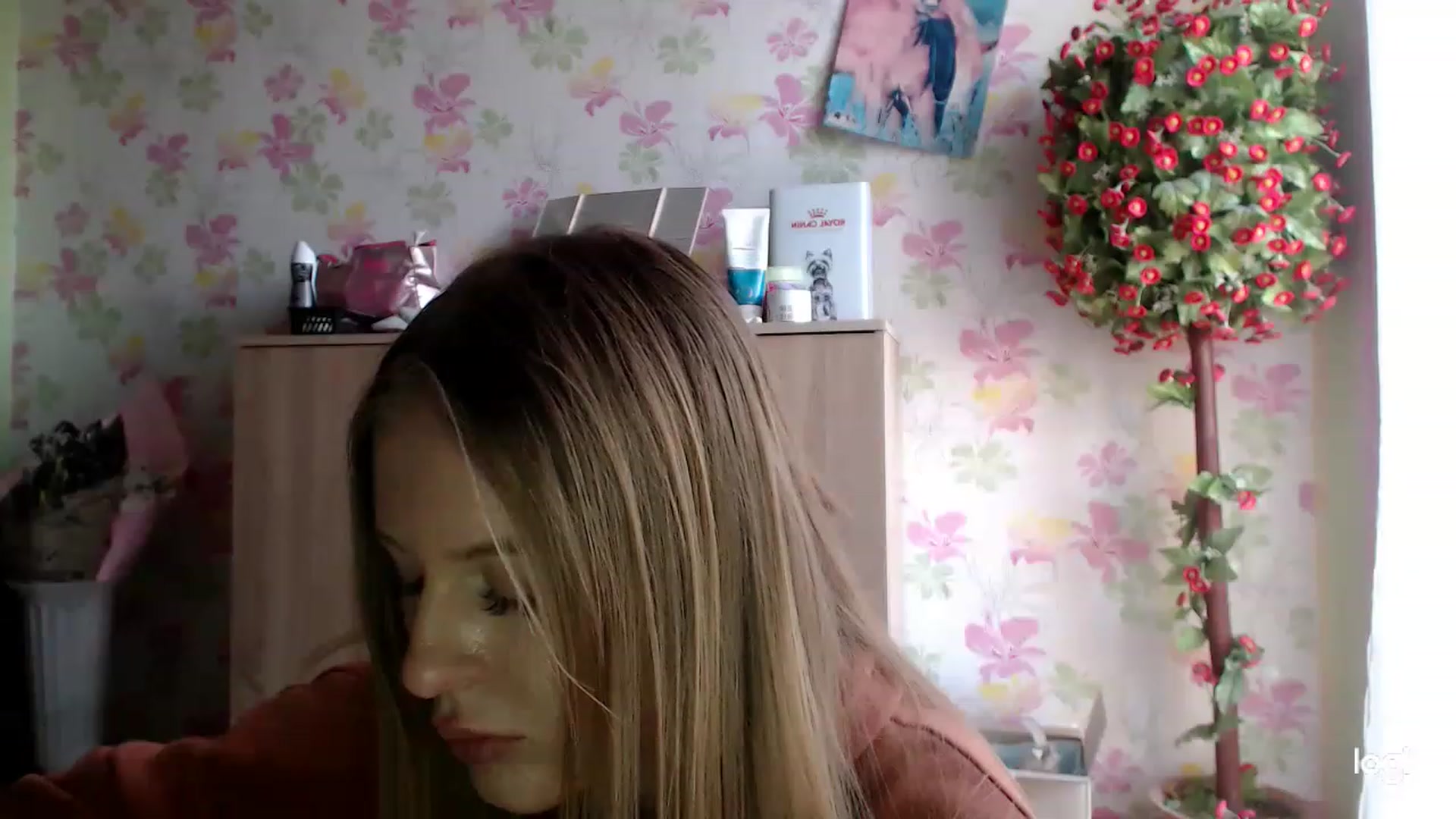 Gallery image thumbnail from MonicaBlondie's myfreecams stream on, 03/23/2023, 15:54 image 19 of 20