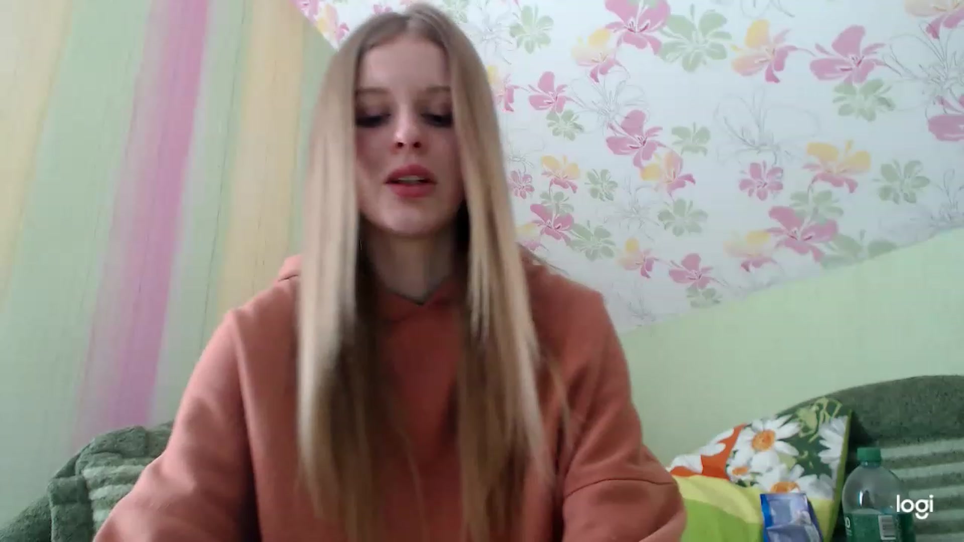 Gallery image thumbnail from MonicaBlondie's myfreecams stream on, 03/26/2023, 12:37 image 19 of 20