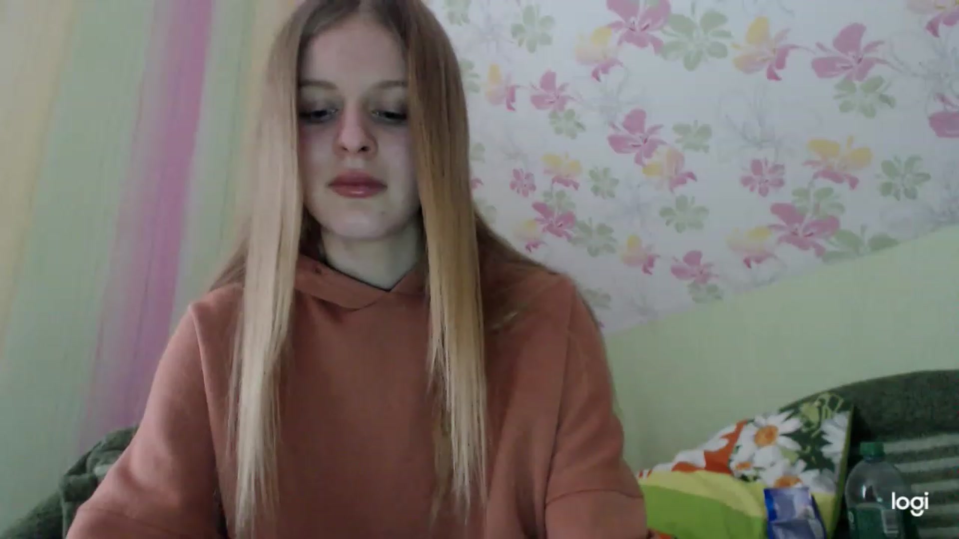 Gallery image thumbnail from MonicaBlondie's myfreecams stream on, 03/26/2023, 13:08 image 19 of 20