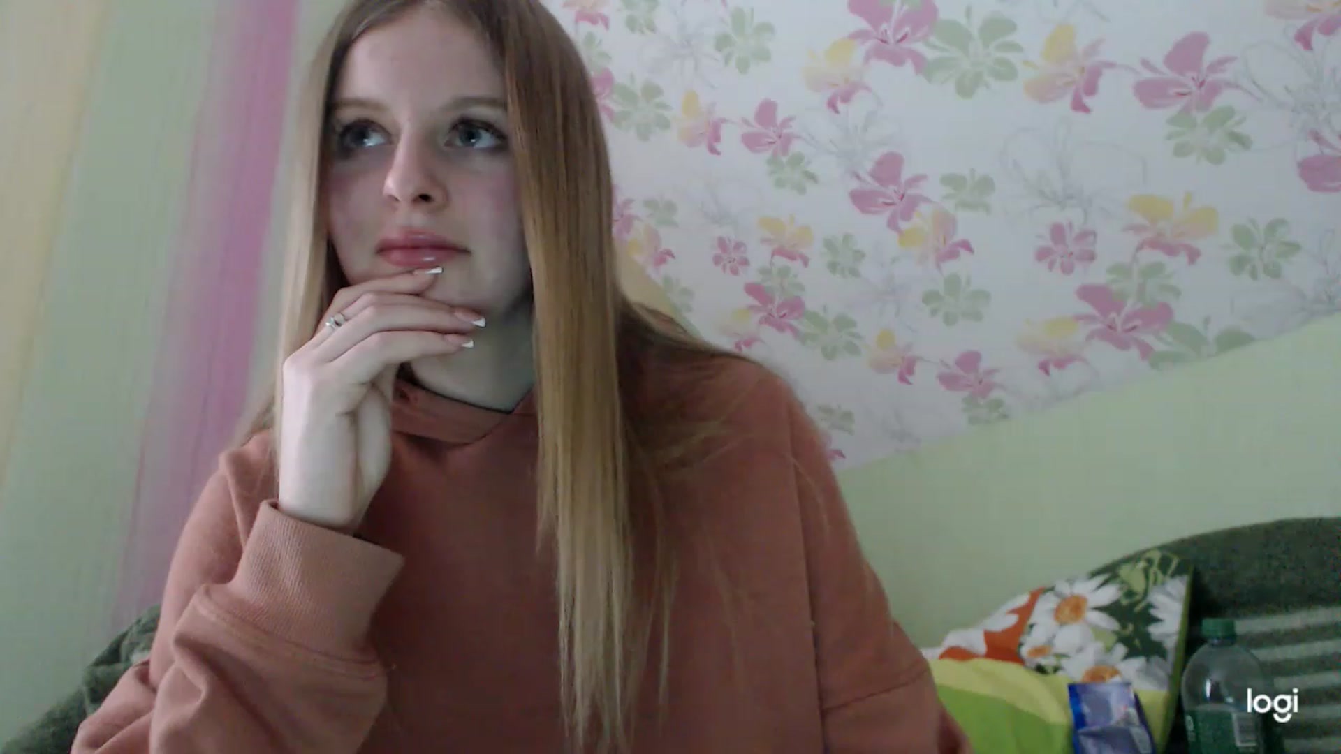 Gallery image thumbnail from MonicaBlondie's myfreecams stream on, 03/26/2023, 13:08 image 18 of 20