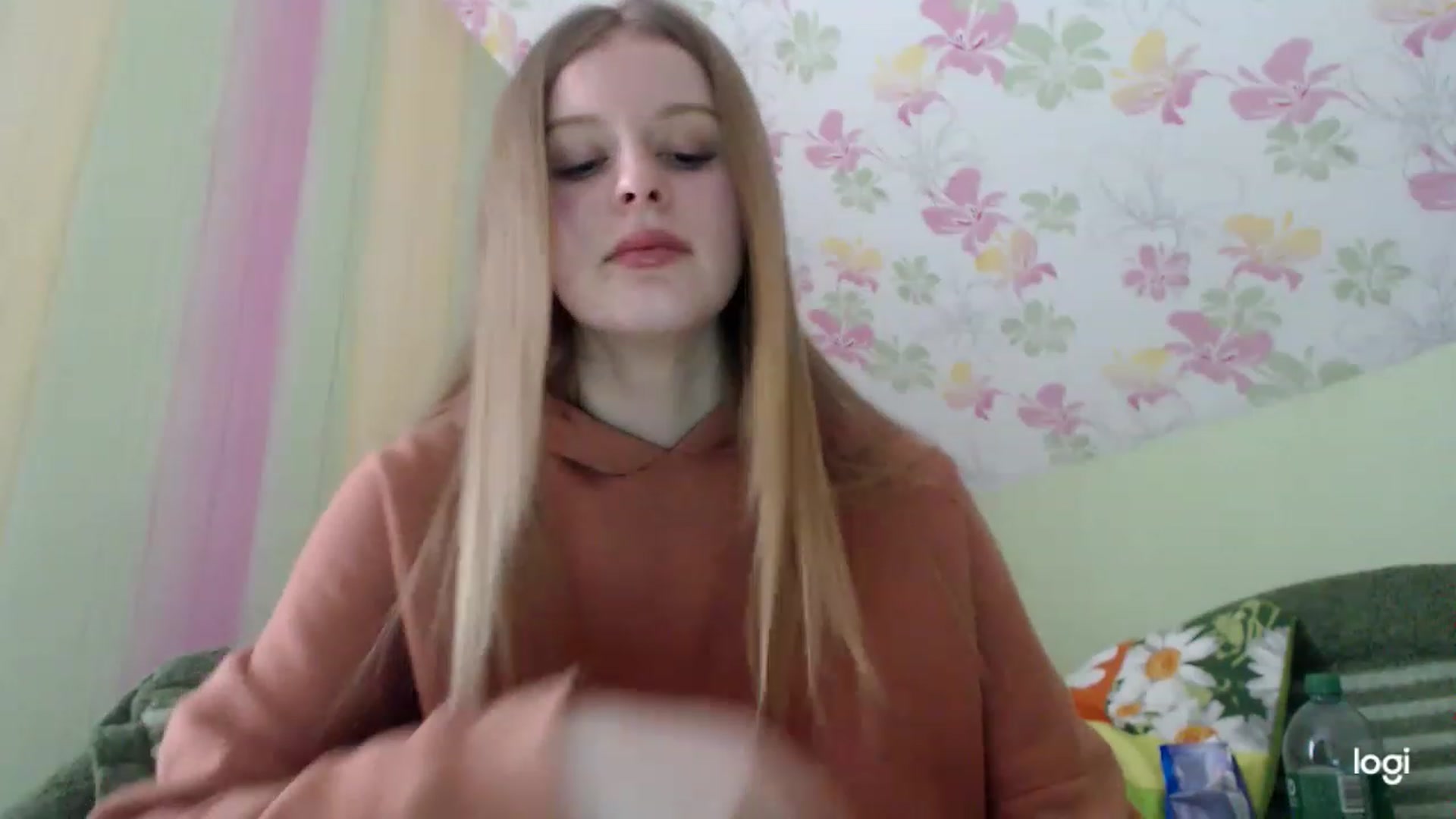 Gallery image thumbnail from MonicaBlondie's myfreecams stream on, 03/26/2023, 13:08 image 14 of 20