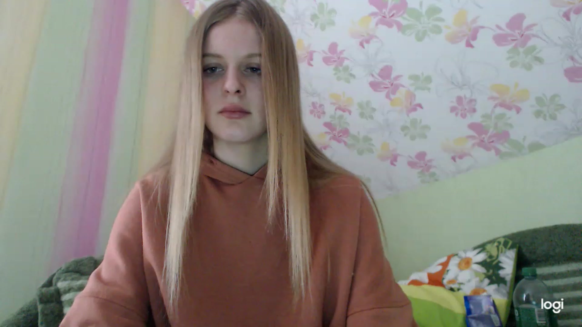 Gallery image thumbnail from MonicaBlondie's myfreecams stream on, 03/26/2023, 13:08 image 2 of 20