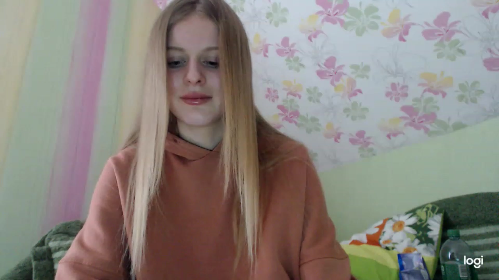Gallery image thumbnail from MonicaBlondie's myfreecams stream on, 03/26/2023, 13:08 image 16 of 20