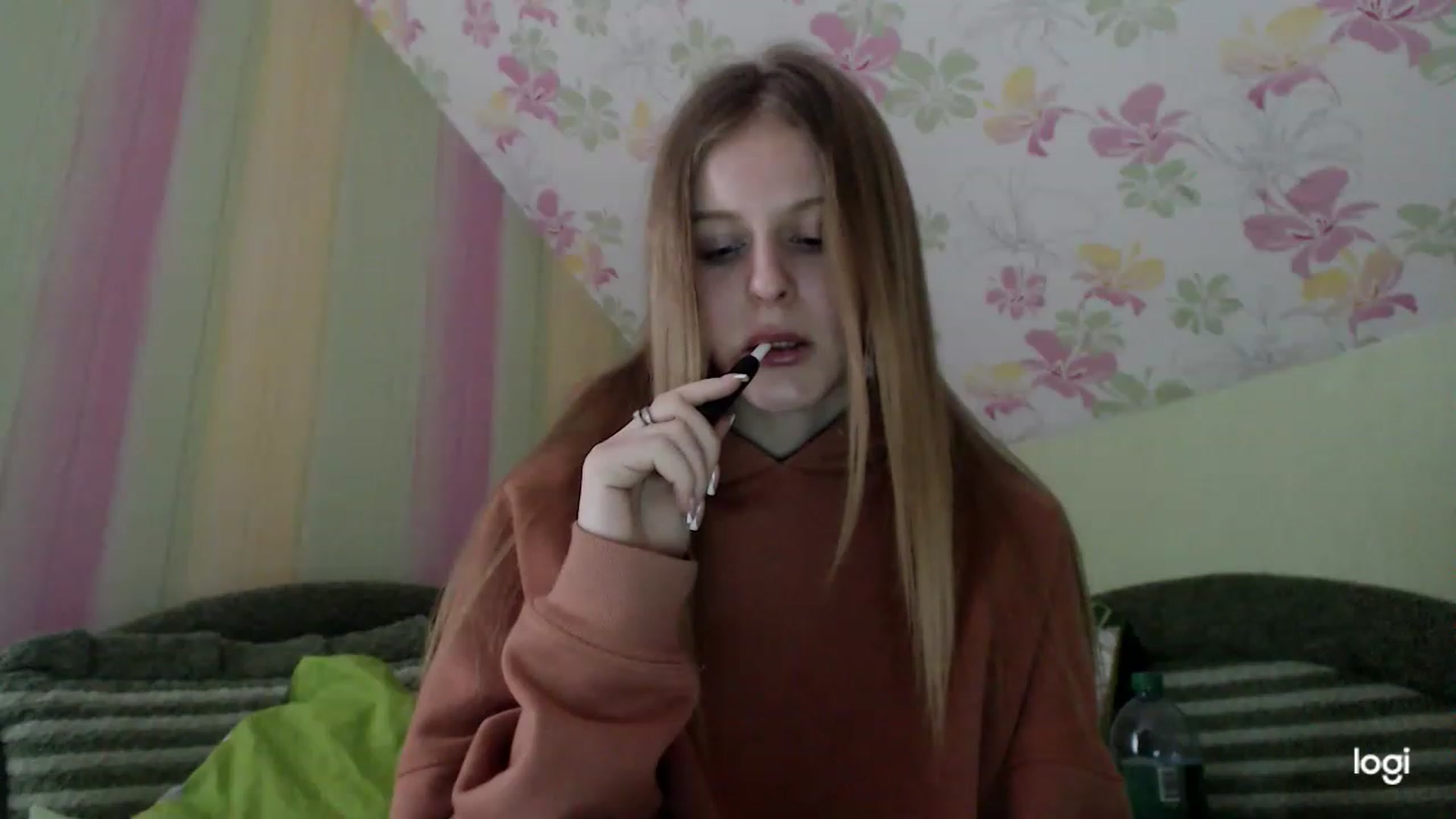 Gallery image thumbnail from MonicaBlondie's myfreecams stream on, 03/26/2023, 14:10 image 5 of 20