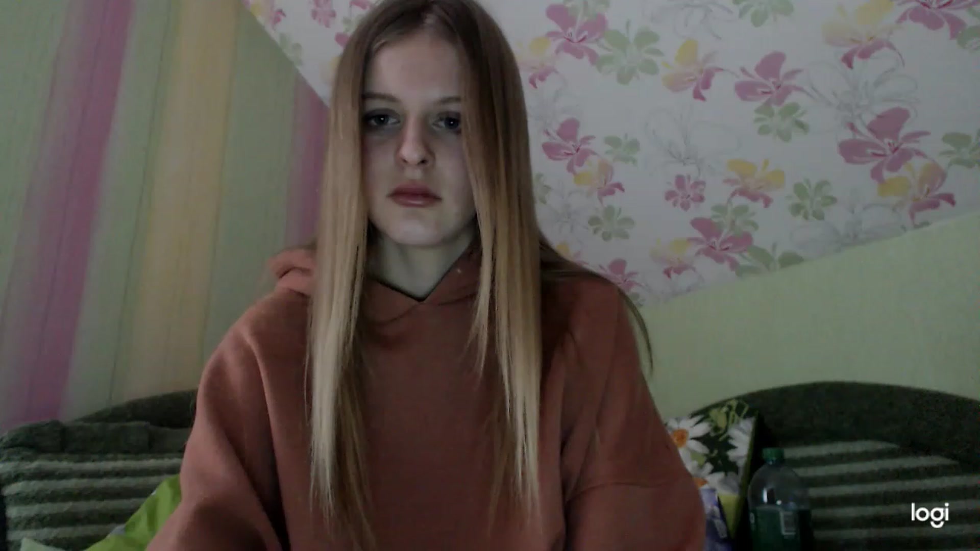 Gallery image thumbnail from MonicaBlondie's myfreecams stream on, 03/26/2023, 14:10 image 10 of 20
