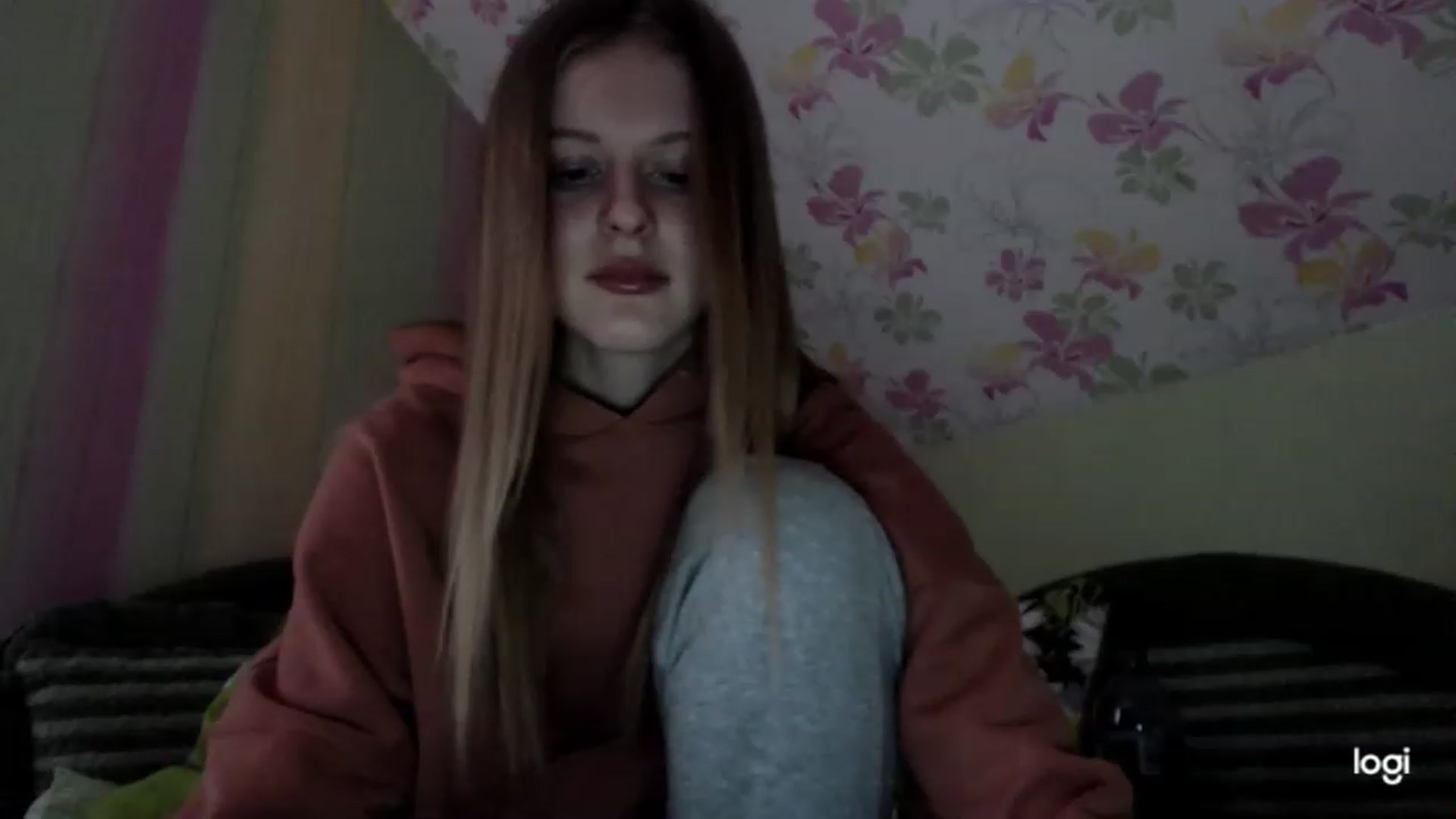 Gallery image thumbnail from MonicaBlondie's myfreecams stream on, 03/26/2023, 14:10 image 14 of 20