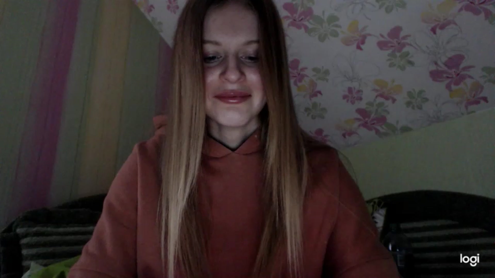 Gallery image thumbnail from MonicaBlondie's myfreecams stream on, 03/26/2023, 14:10 image 18 of 20