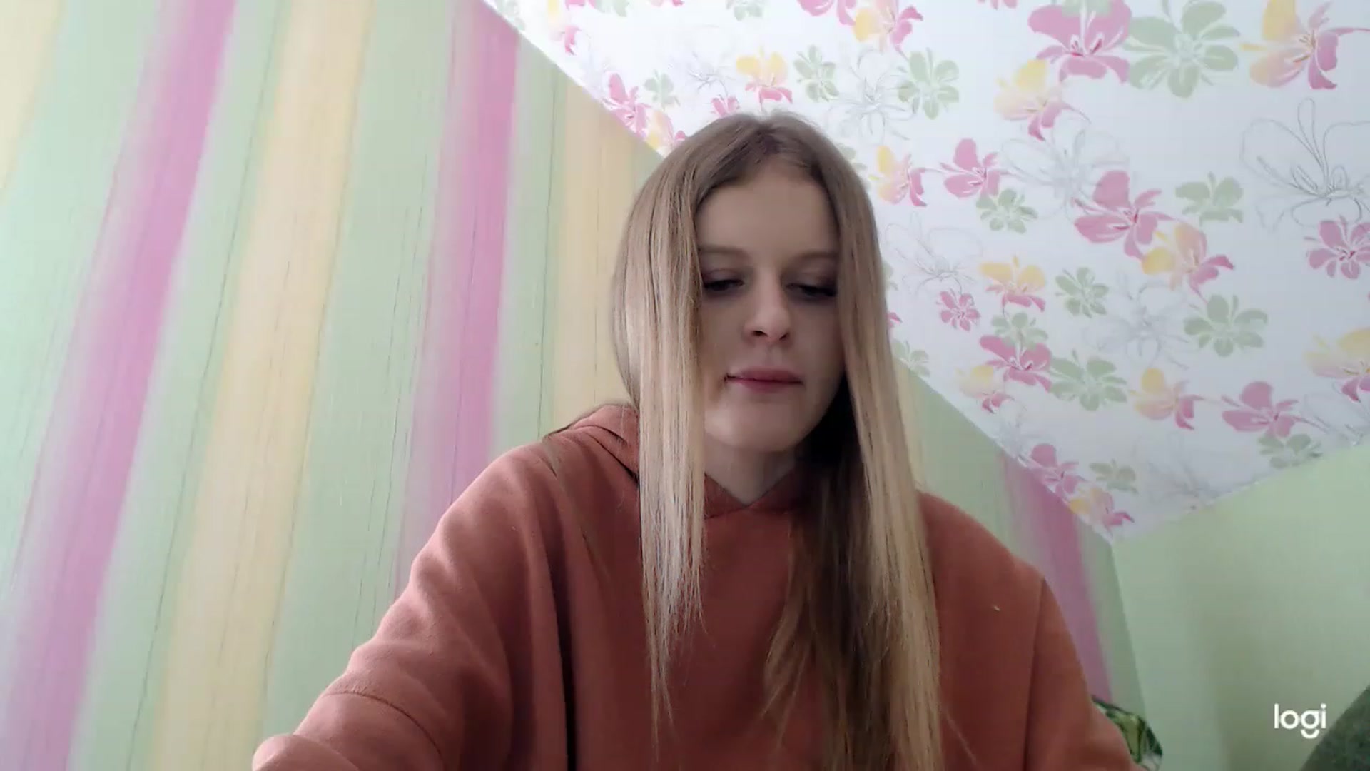 Gallery image thumbnail from MonicaBlondie's myfreecams stream on, 03/29/2023, 12:25 image 9 of 20