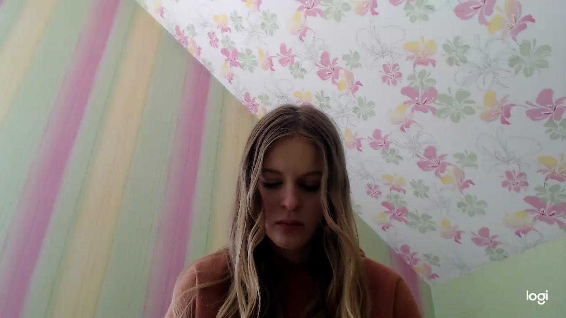 Gallery image thumbnail from MonicaBlondie's myfreecams stream on, 04/09/2023, 11:10 image 12 of 20
