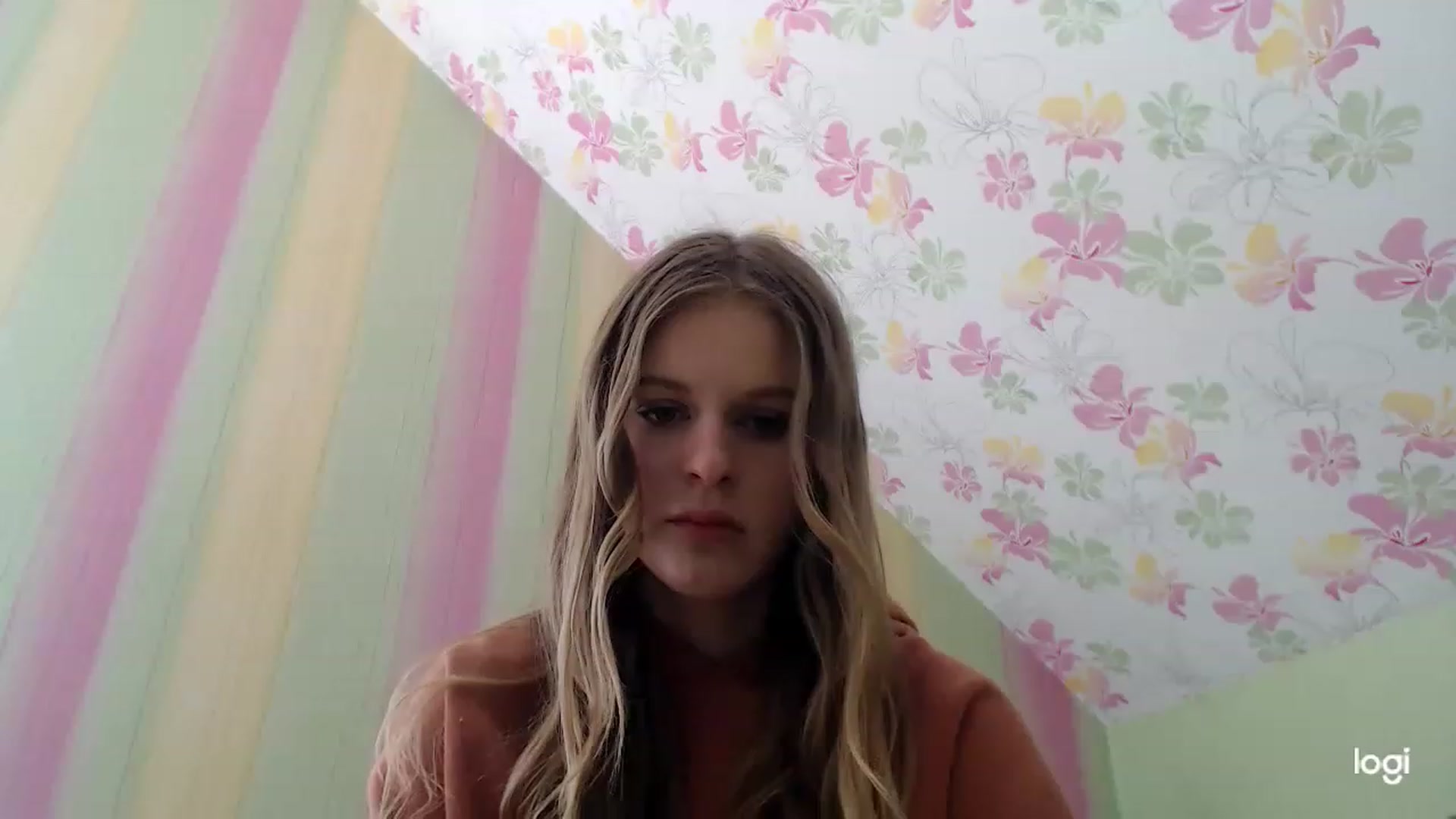 Gallery image thumbnail from MonicaBlondie's myfreecams stream on, 04/09/2023, 11:10 image 8 of 20